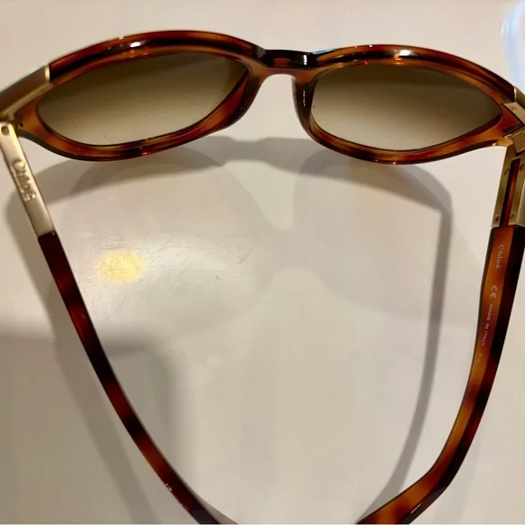 Authentic Chloe Brown Oversized Sunglasses - Picture 4 of 6